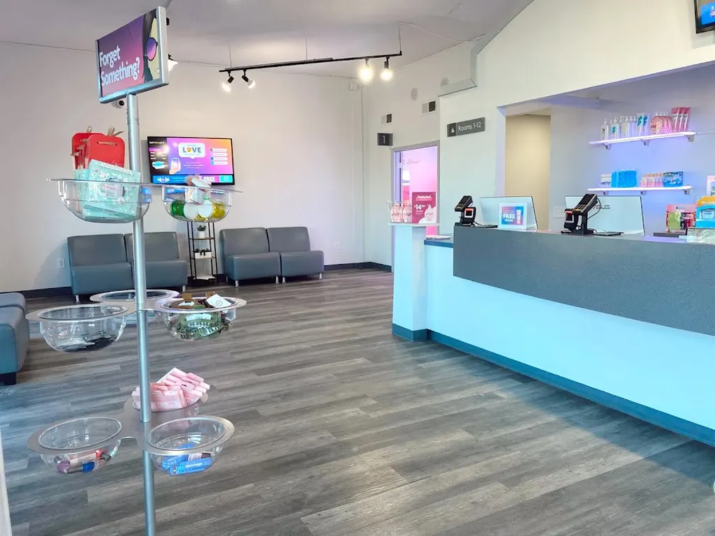 Sun Tan City — Tanning salon in St Joseph